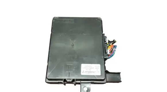 Mitsubishi Outlander Fan control module 7820A055