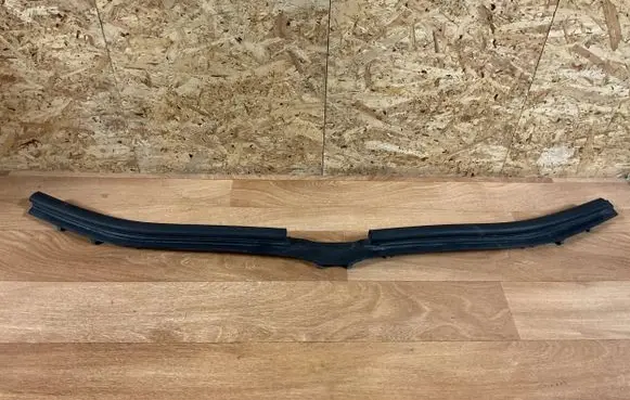 BMW 5 E60 E61 Top upper radiator support slam panel 7063835 11460913