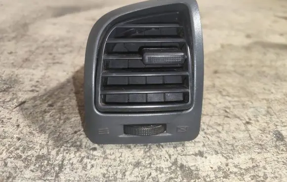 KIA Picanto Dashboard side air vent grill/cover trim 9746007000