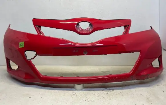 Toyota Yaris Front bumper 521190D410