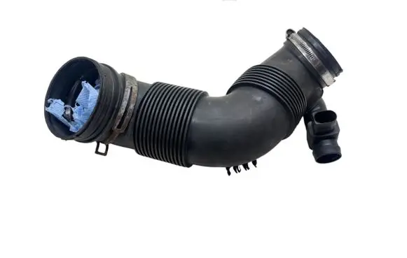 Air intake hose/pipe
