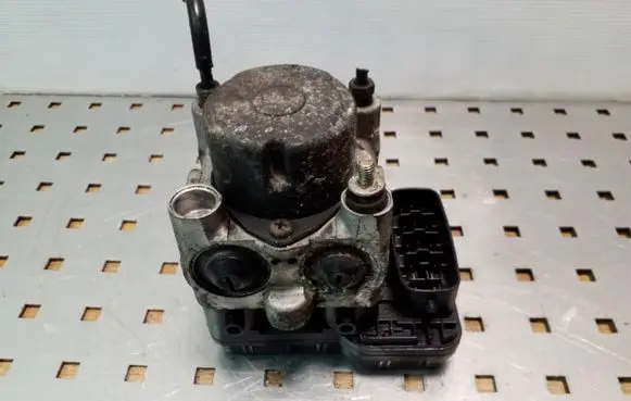 Toyota RAV 4 (XA20) ABS Pump 4451042080 8954142050 1338000020