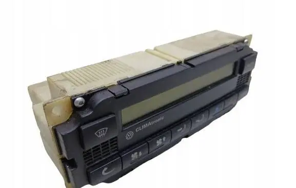 Volkswagen Golf IV Climate control unit 5HB00761700 1J1907044