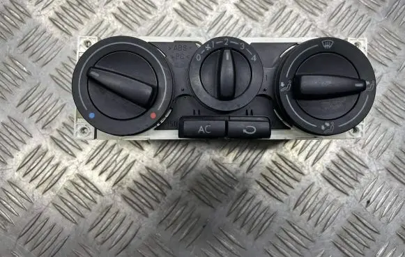 Volkswagen Golf IV Climate control/heater control trim 1J0820045F 901511210000 657837L12