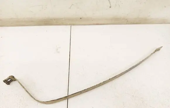 Audi A6 S6 C5 4B Fuel tank mounting bracket