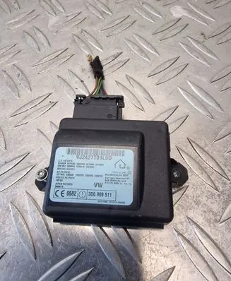 Volkswagen Touareg I Other control units/modules 3D0909511