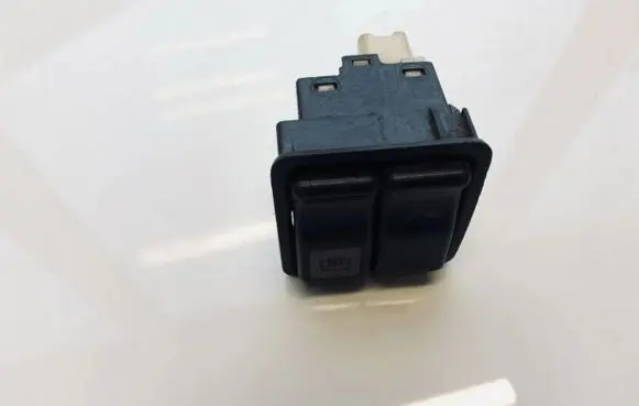 Toyota Corolla E100 Windscreen/window heater switch 185509