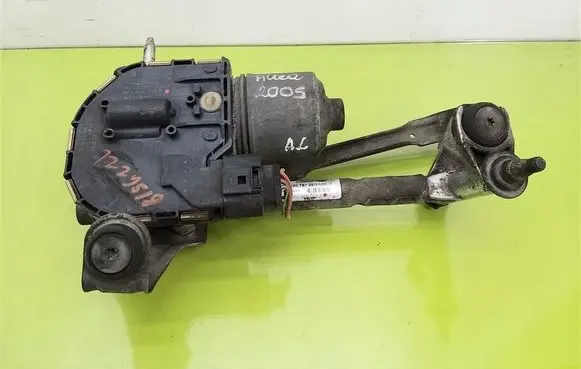 Seat Altea Front wiper linkage 5P0955119B