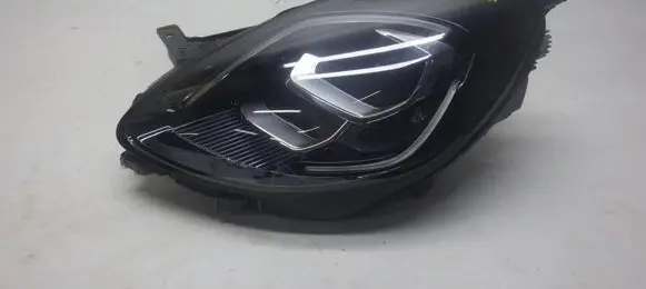 Ford Puma Headlight/headlamp L1TB-13E