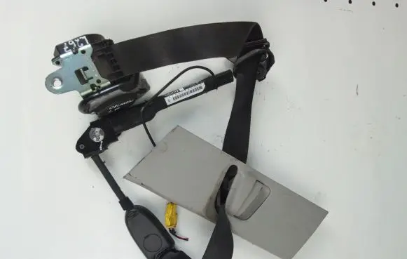 Chevrolet Orlando Front seatbelt