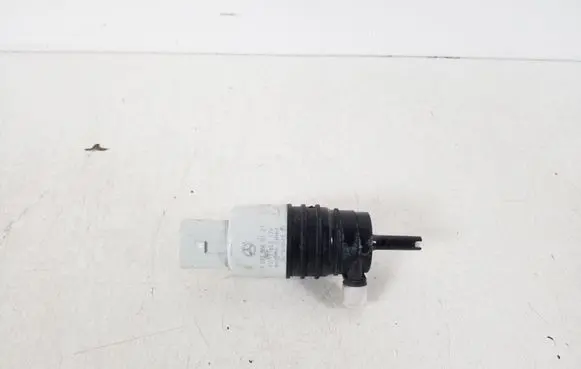 Windscreen/windshield washer pump