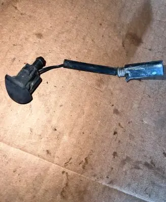 BMW 5 E60 E61 Windshield washer spray nozzle 7132969