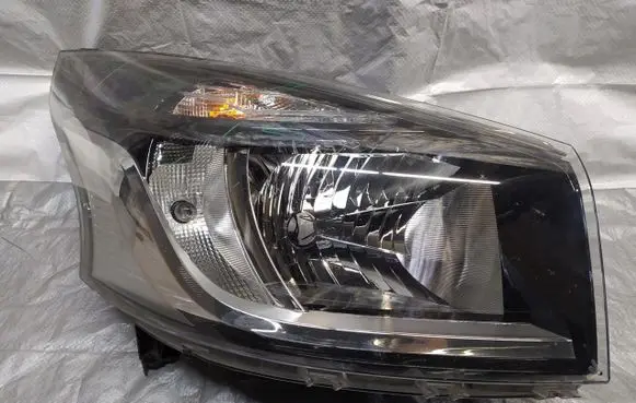 Renault Trafic III (X82) Headlight/headlamp 260105469r