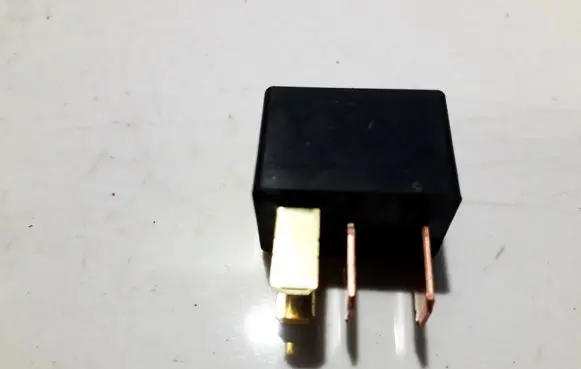 Mitsubishi Outlander Other relay 80603 MR588567