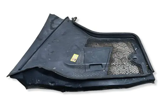 Mercedes-Benz C W205 Wiper trim A2058308204 A2058309002