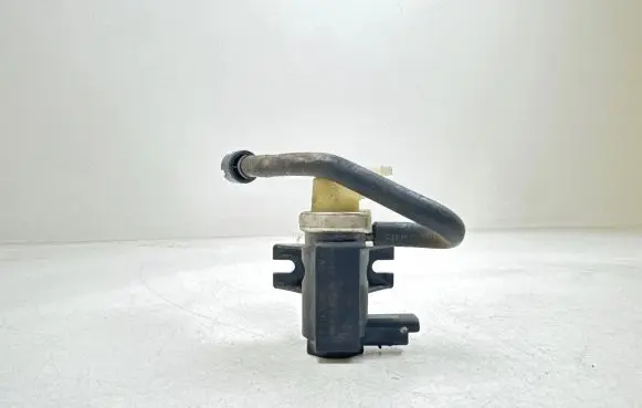 Citroen C5 Turbo solenoid valve 9661960380 70163300 081266