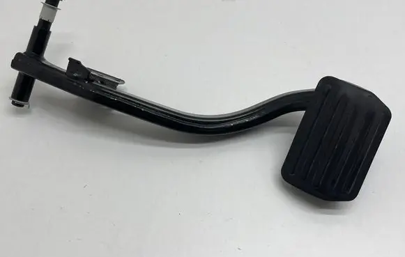 Porsche Cayenne (92A) Brake pedal 7P0723142K