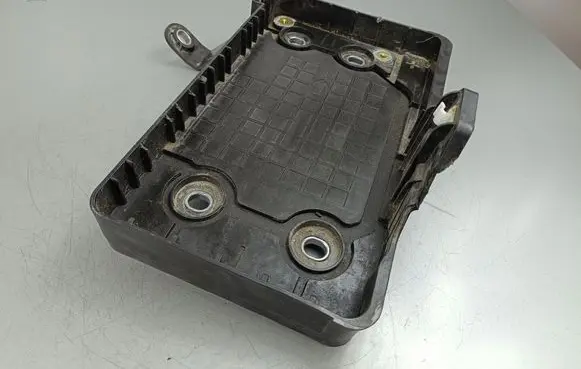 Battery tray