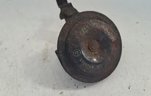 Toyota Corolla Verso AR10 Horn signal 56370053 0020048