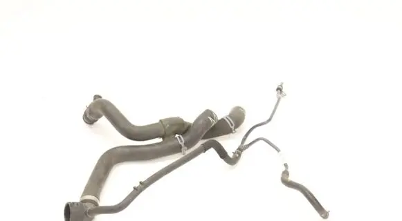 Volkswagen Tiguan Engine coolant pipe/hose 5QF121049AC5784679