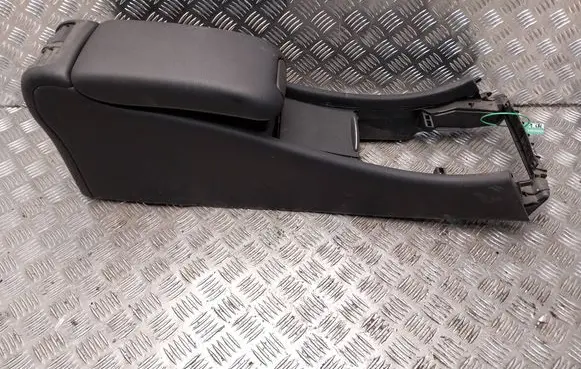 Mercedes-Benz C W203 Armrest A2036831508
