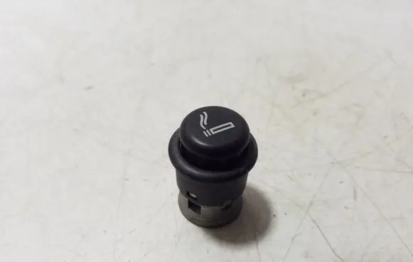 Volkswagen Golf V Cigarette lighter 
