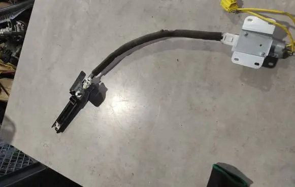 Volkswagen Phaeton Seat belt adjustment motor 3D7857820D 100930A