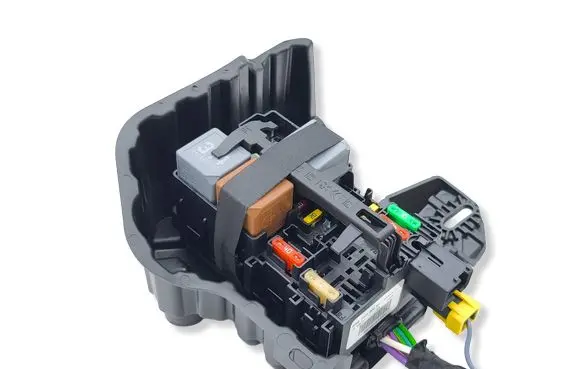 Citroen C4 III e-C4 Fuse module 2010EC0V01 9806192580 A00BR01