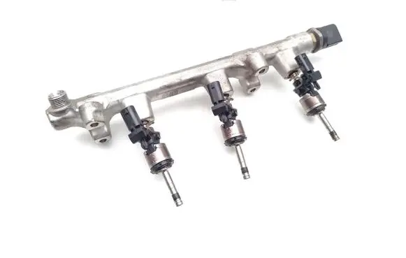 Volkswagen Polo VI Fuel injectors set 05C133320A 05E906054A