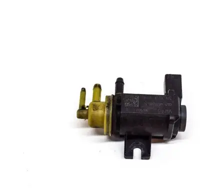 Volkswagen Tiguan Turbo solenoid valve 1K0906627B