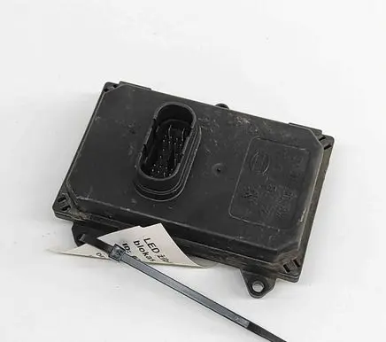 Volkswagen Touareg II Xenon control unit/module 8U0941329