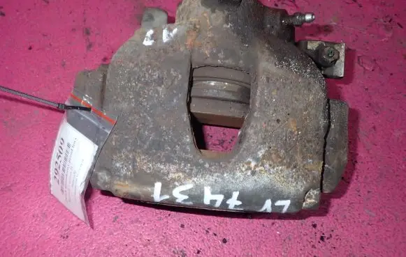 Renault Laguna II Front brake caliper