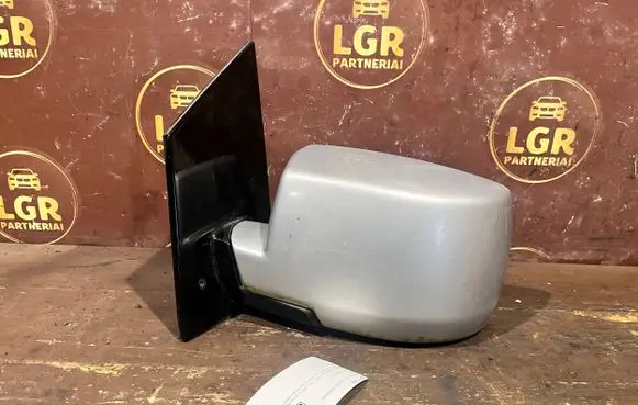 Nissan Quest Front door electric wing mirror