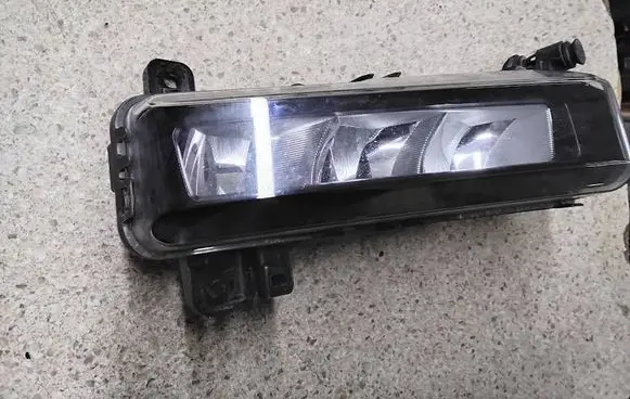 BMW 3 G20 G21 Front fog light 8089525