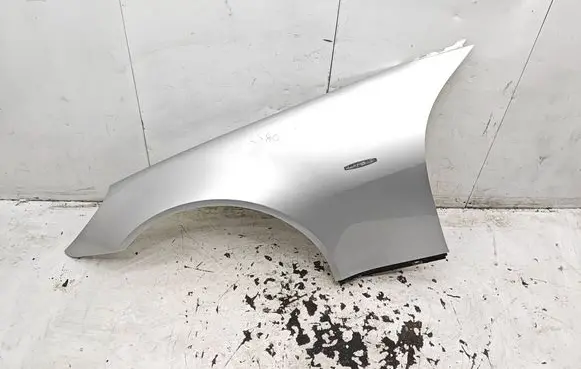 Mercedes-Benz SLK R171 Fender BL.LP.MB.SLK.171