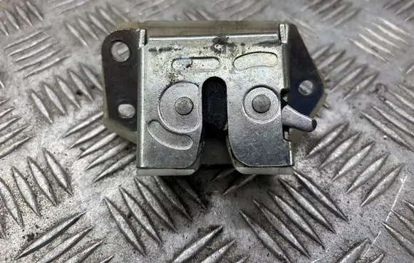Nissan Pixo Tailgate/trunk/boot lock/catch/latch