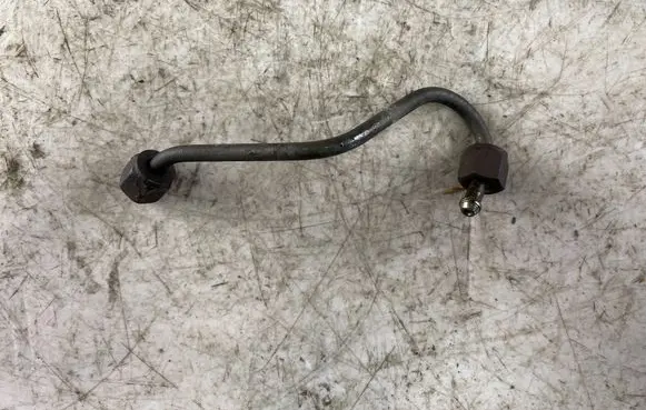 Toyota Land Cruiser (HDJ90) Fuel injector supply line/pipe 