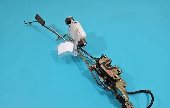 Opel Monterey Front door lock 8971283221 IMPRK1462431