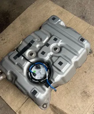 BMW 5 G30 G31 G38 Fuel tank 24131812
