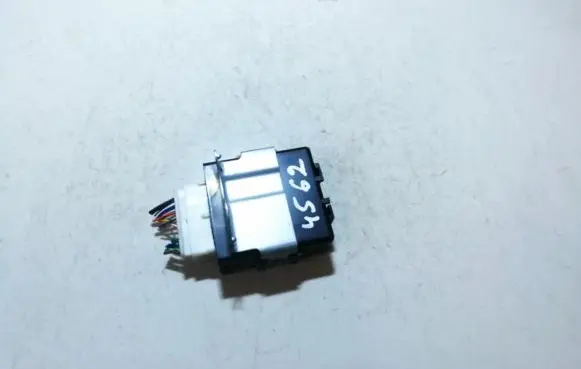 Toyota Auris 150 Window wiper relay 8594002040 4230001070