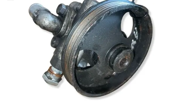 Opel Insignia A Power steering pump 13309333