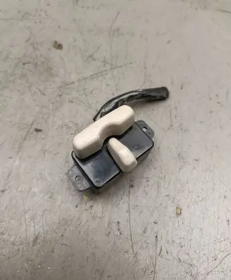 Subaru Legacy Seat control switch 3X170