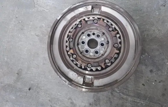 KIA Sportage Flywheel 232002B570
