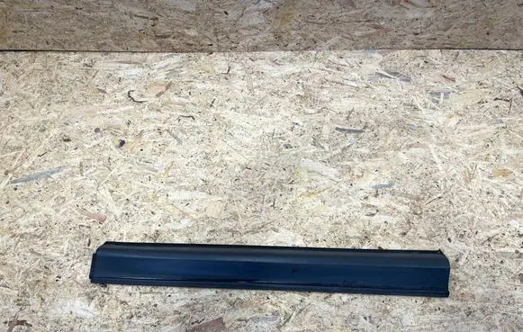 Mazda CX-5 II Front door trim (molding) KB7W-51RA1 S2501M429