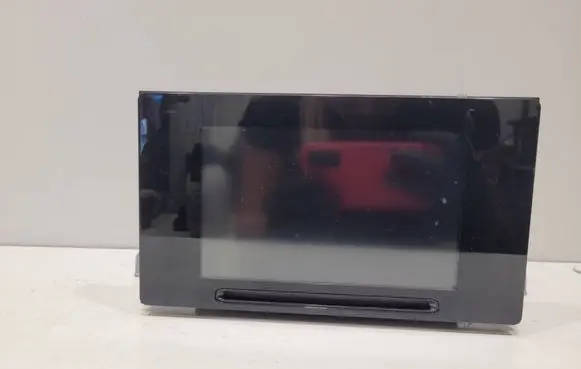 Radio/CD/DVD/GPS head unit