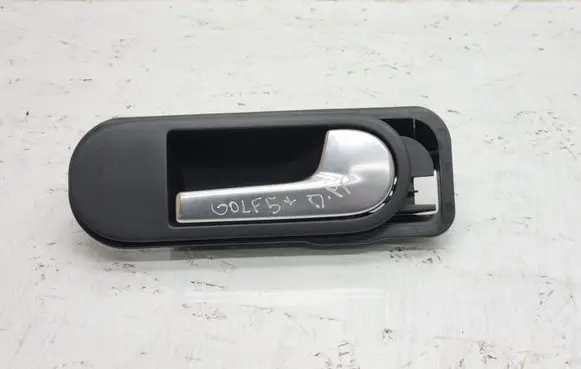 Volkswagen Golf Plus Front door interior handle 5M0837198