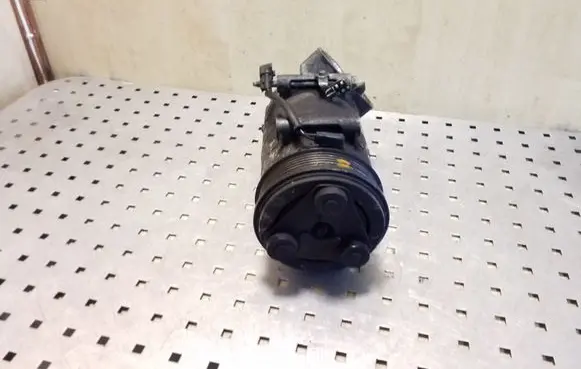 Ford C-MAX I Air conditioning (A/C) compressor (pump)