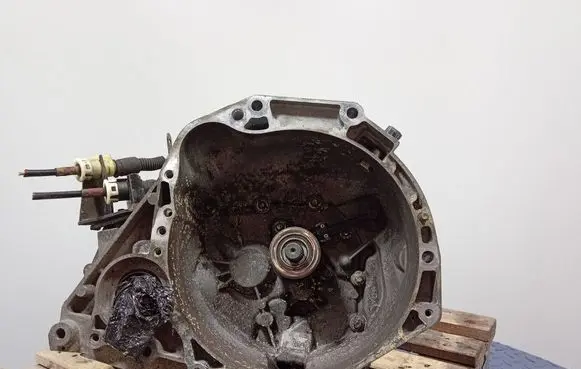 Nissan Micra Manual 6 speed gearbox 8200247902
