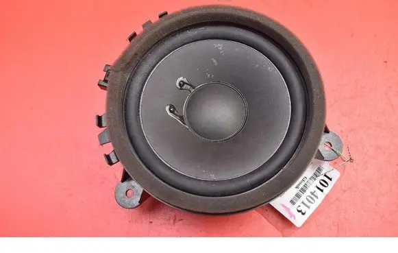 Volvo V40 Subwoofer speaker 30657445