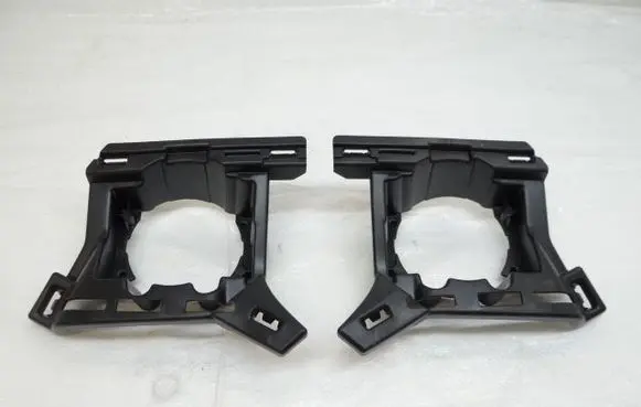 Front bumper mounting bracket